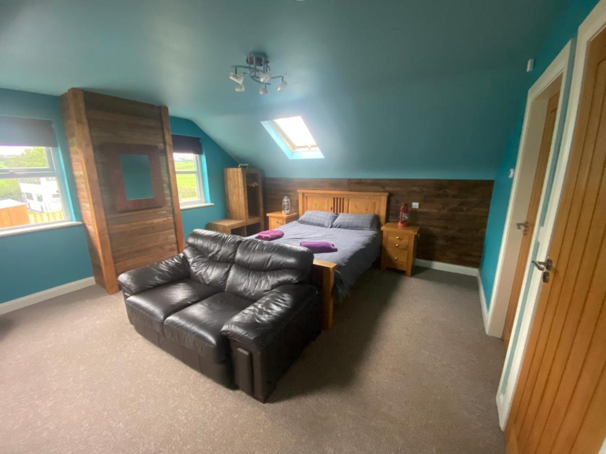 Sleeps 12 Hot Tub Sauna Cinema Pets Welcome Enniskillen Exterior foto