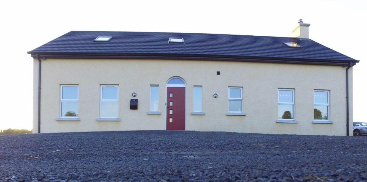 Sleeps 12 Hot Tub Sauna Cinema Pets Welcome Enniskillen Exterior foto